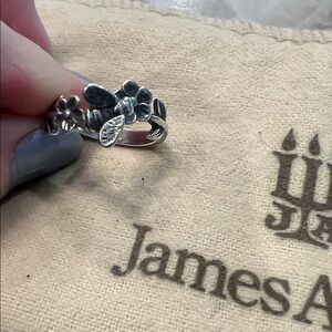 Retired Honey bee & flowers James Avery Sterling silver Ring size 7